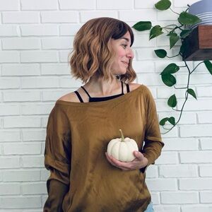 CHA SOR Gold Green Silky Off Shoulder Top